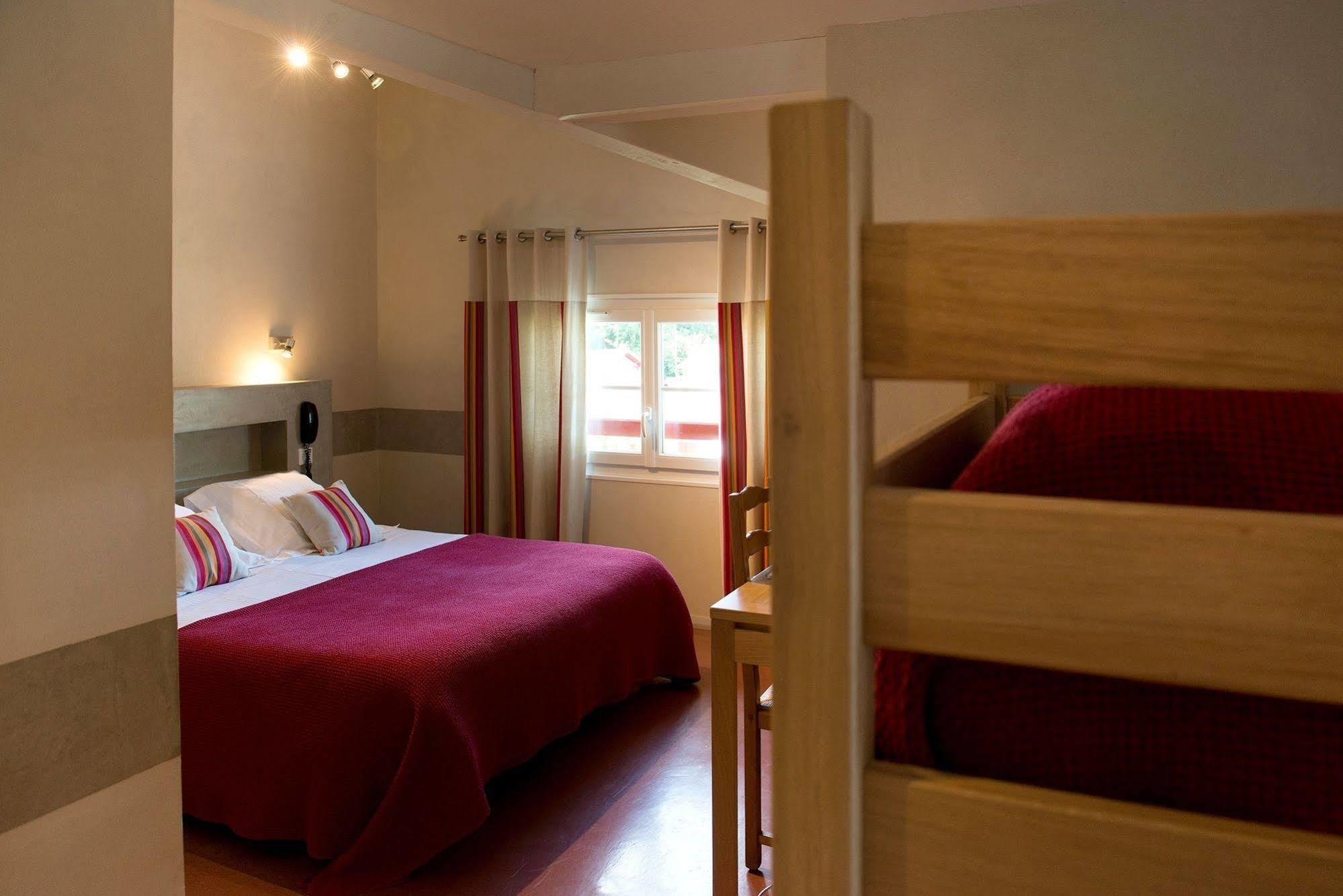 Logis Hotel Ur-Hegian Aïnhoa Екстериор снимка