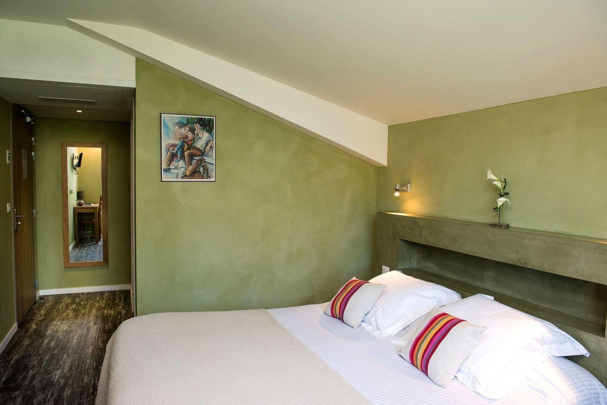 Logis Hotel Ur-Hegian Aïnhoa Екстериор снимка